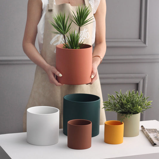 Vaso da fiori in ceramica colorata in stile industriale nordico